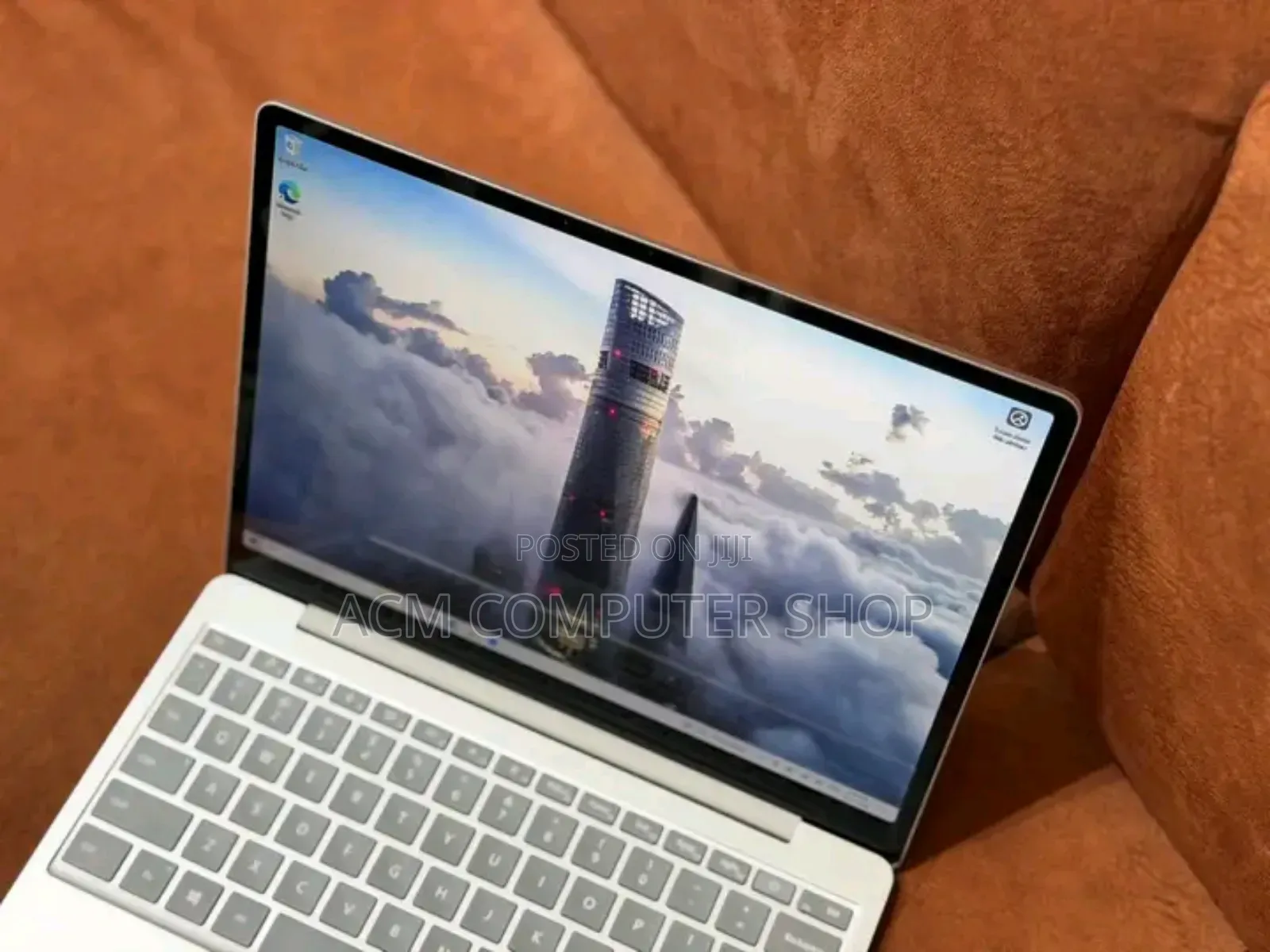 New Laptop Microsoft Surface Laptop Go 2 8GB Intel Core i5 SSD 256GB