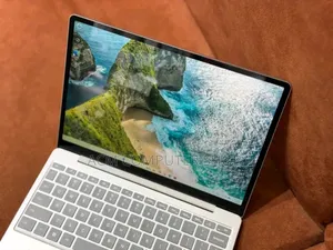 New Laptop Microsoft Surface Laptop Go 2 8GB Intel Core i7 SSD 512GB