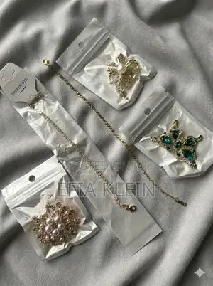 Bracelet And Brooch Set