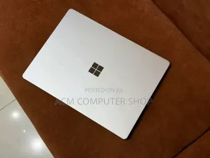New Laptop Microsoft Surface Laptop Go 2 8GB Intel Core i7 SSD 512GB
