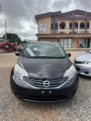 Nissan Note 1.2 Petrol 2014 Maroon