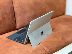 New Laptop Microsoft Surface Pro 8 16GB Intel Core i7 SSD 512GB