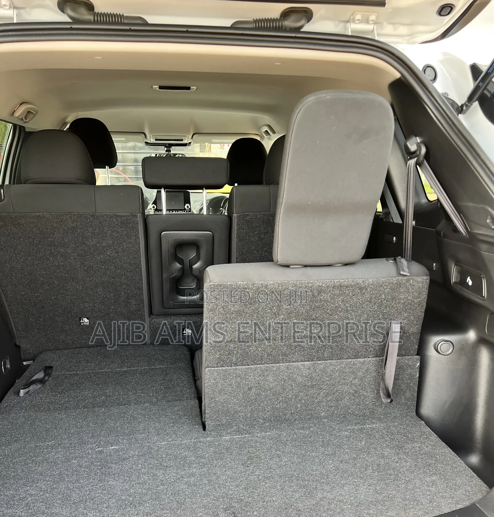Mitsubishi Outlander ES 2022 White