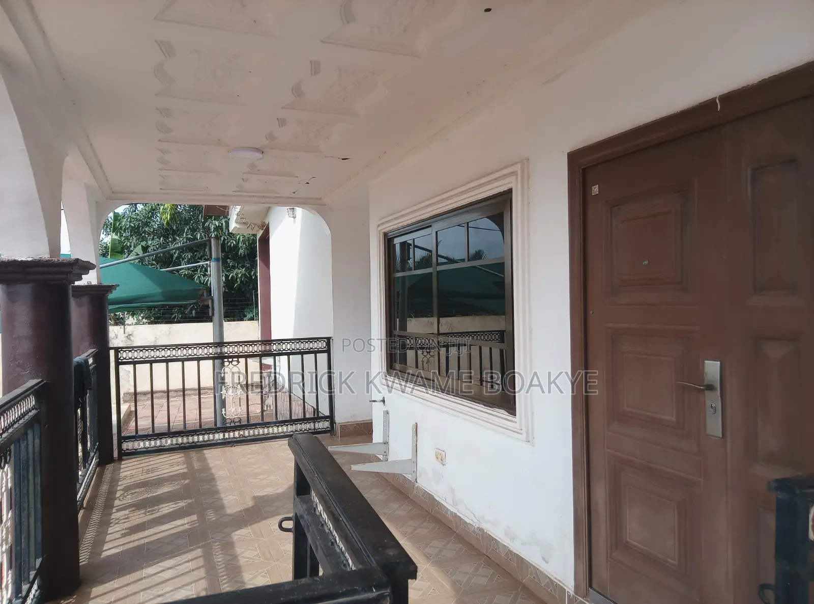 6bdrm House in Brother K Estate, Kumasi Metropolitan for sale