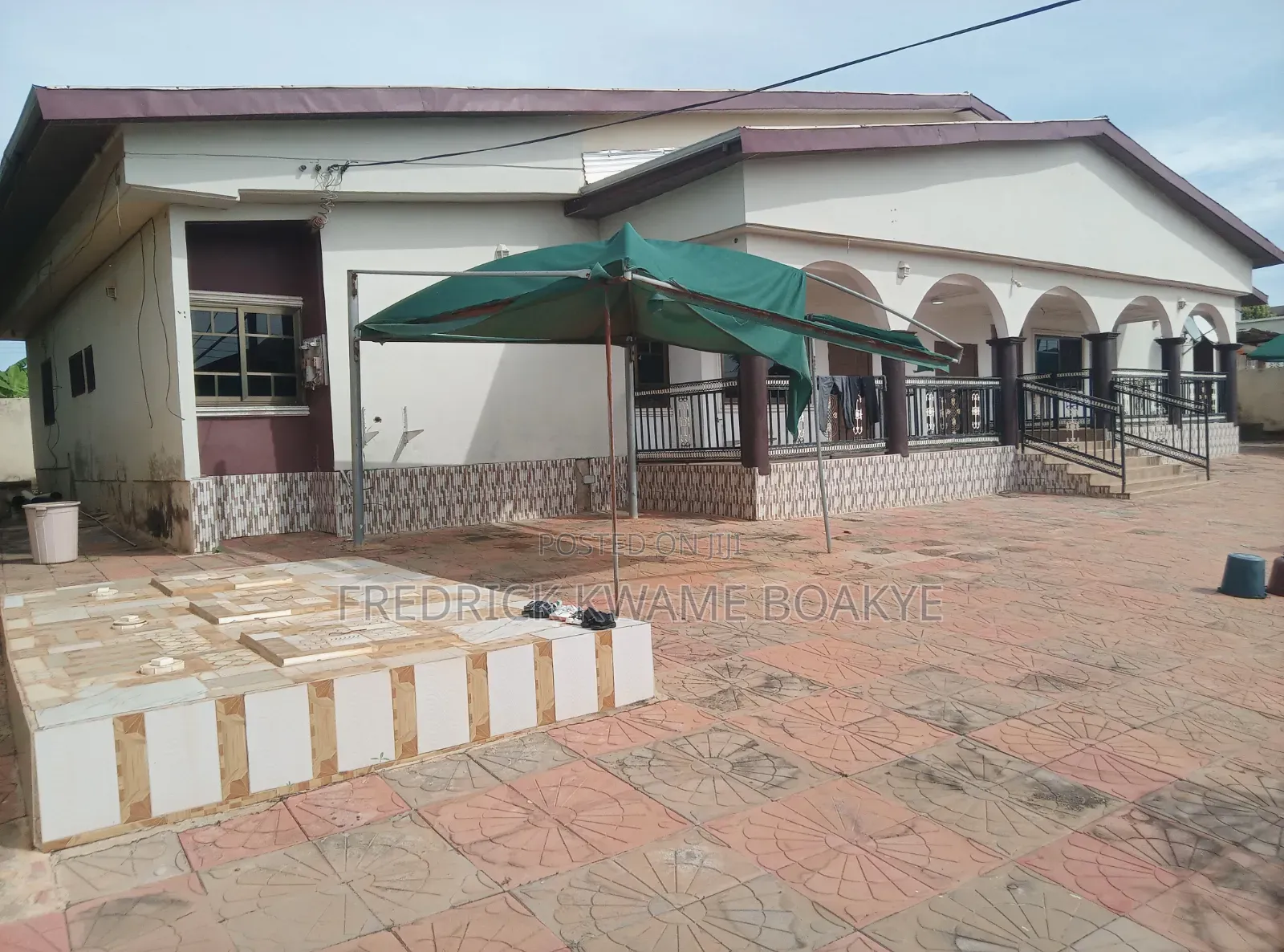 6bdrm House in Brother K Estate, Kumasi Metropolitan for sale