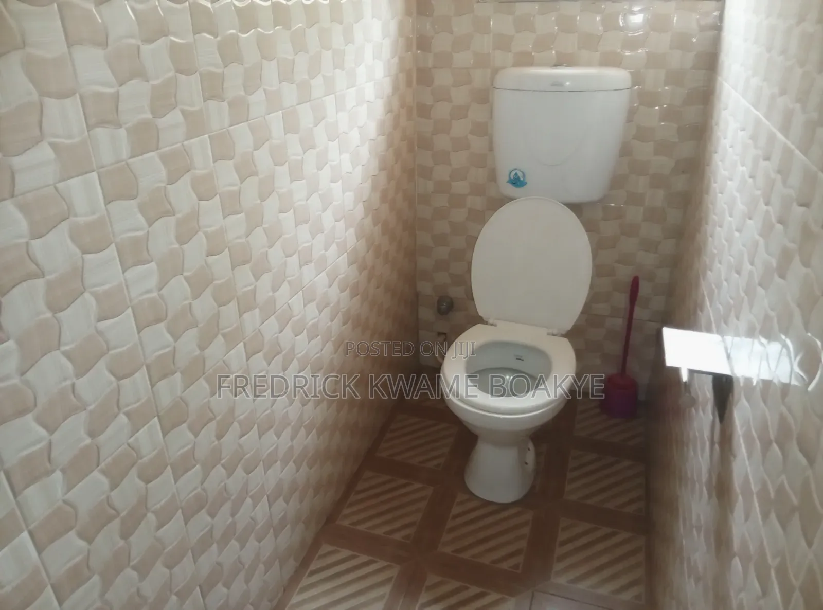 6bdrm House in Brother K Estate, Kumasi Metropolitan for sale