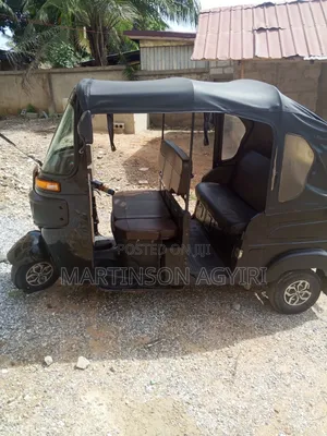 Bajaj RE 2024 Black