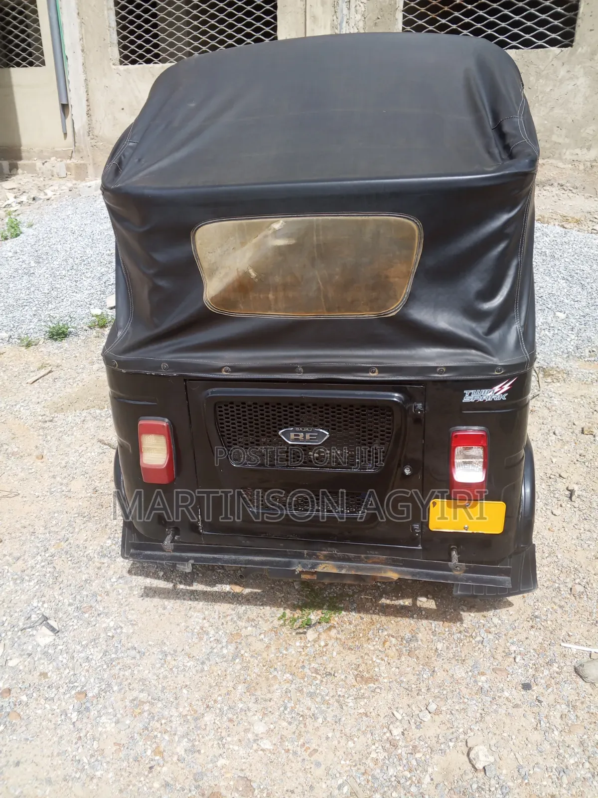 Bajaj RE 2024 Black