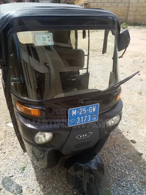 Bajaj RE 2024 Black