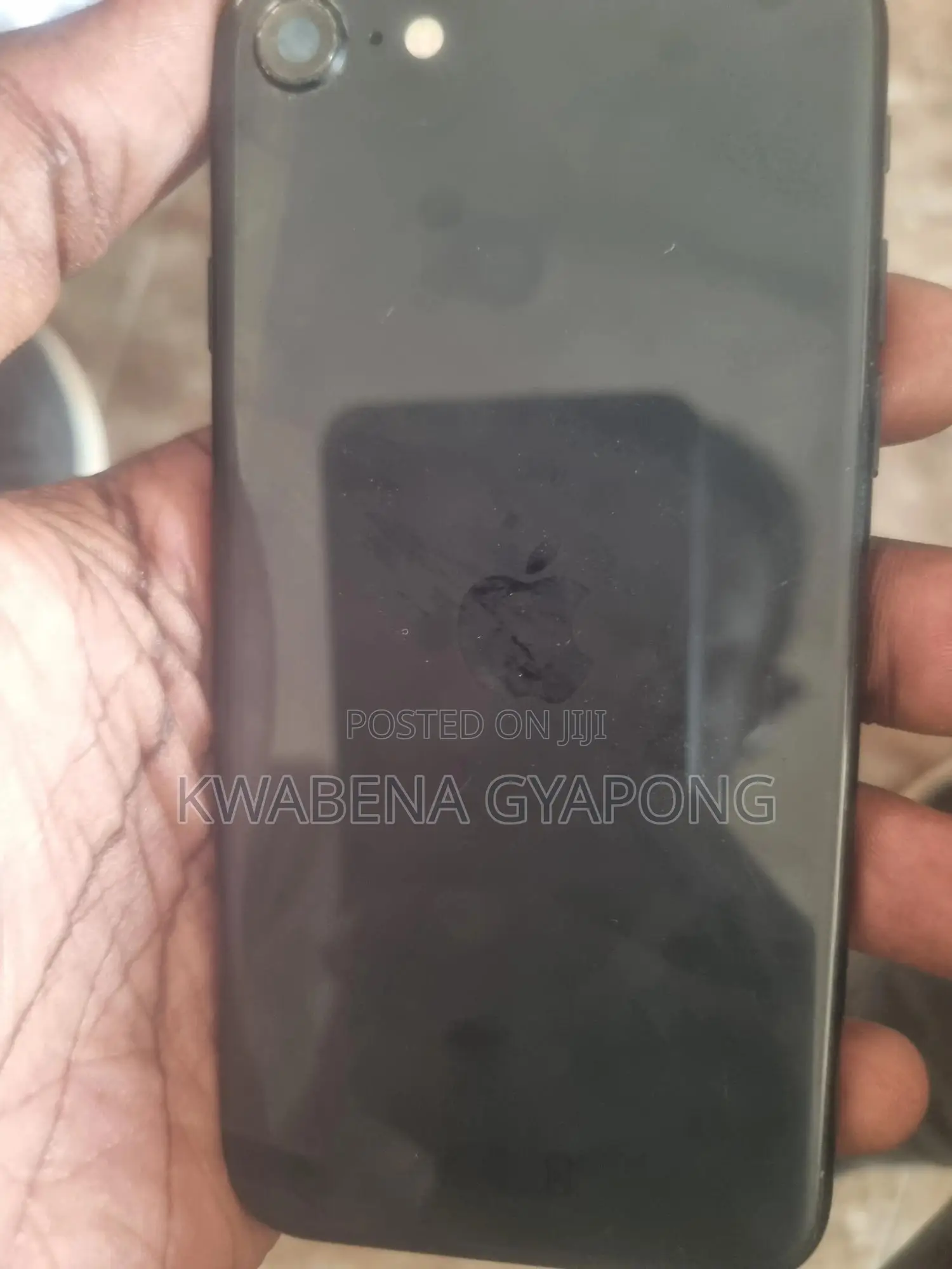 Apple iPhone SE (2020) 64 GB Black
