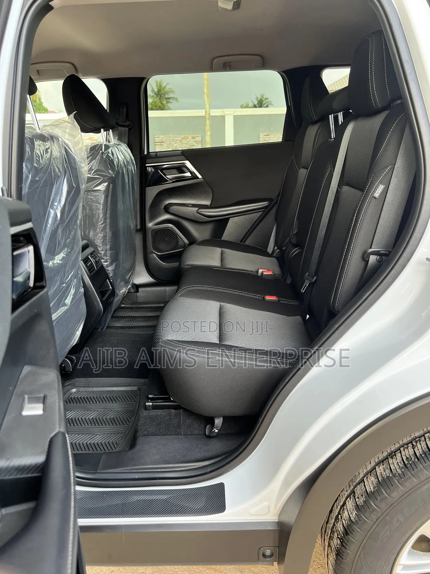 Mitsubishi Outlander ES 2022 White