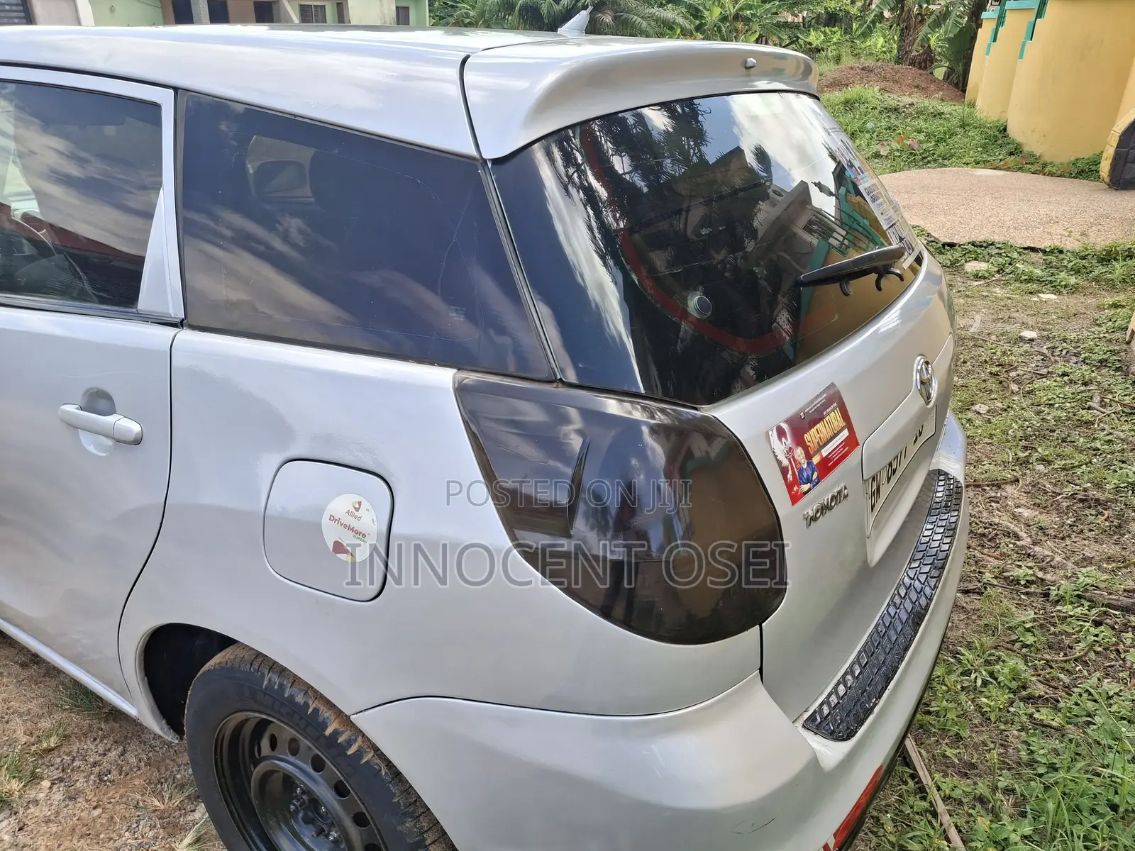 Toyota Matrix Hatchback FWD (1.8L 4cyl 5M) 2005 Silver