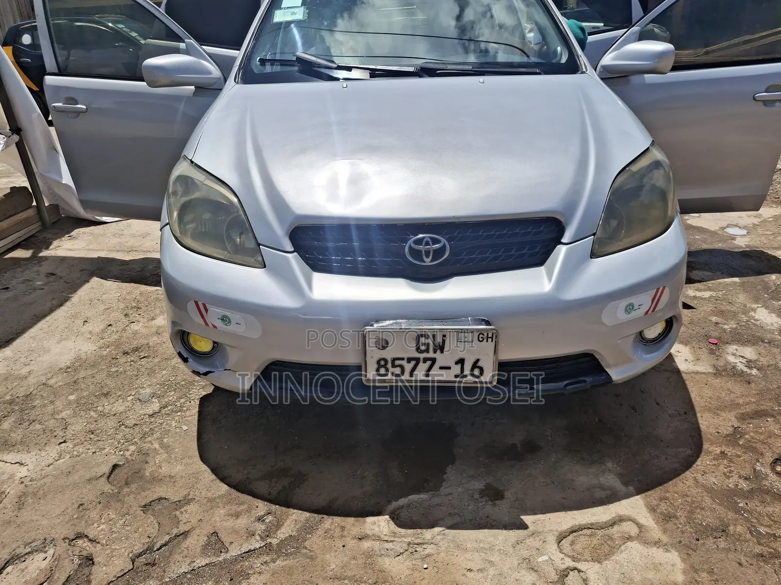 Toyota Matrix Hatchback FWD (1.8L 4cyl 5M) 2005 Silver