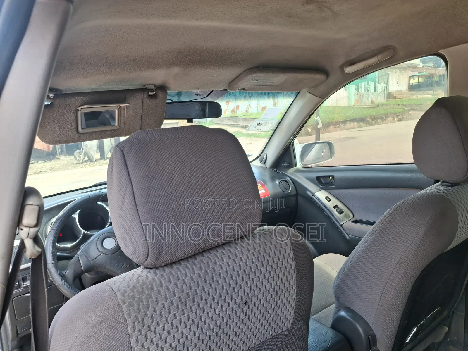Toyota Matrix Hatchback FWD (1.8L 4cyl 5M) 2005 Silver