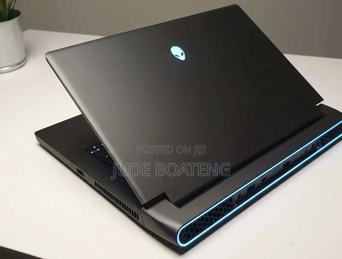 Laptop Alienware M15 R7 16GB AMD Ryzen 7 SSD 1T