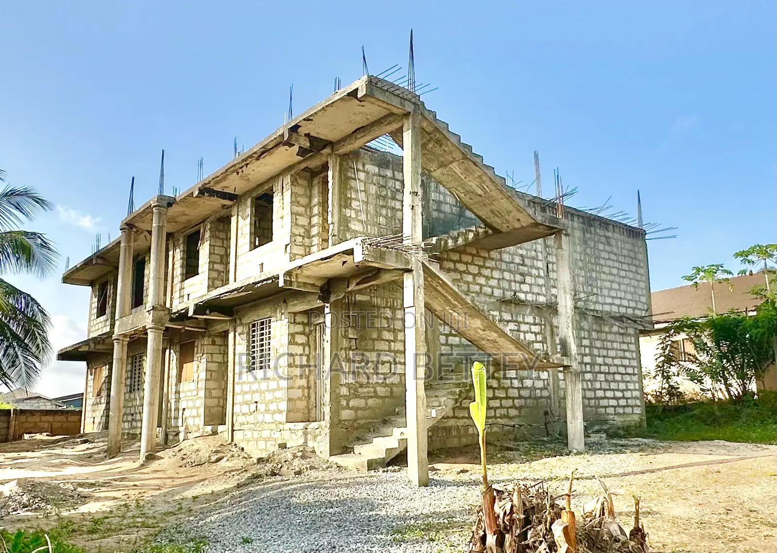 8bdrm House in Personal House Not, Awutu Senya East Municipal for sale