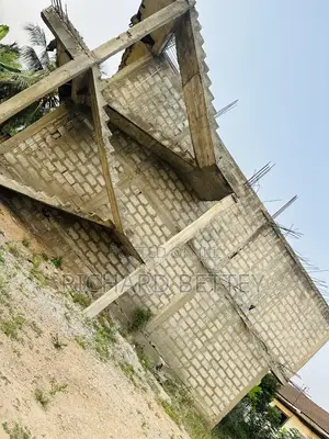 8bdrm House in Personal House Not, Awutu Senya East Municipal for sale