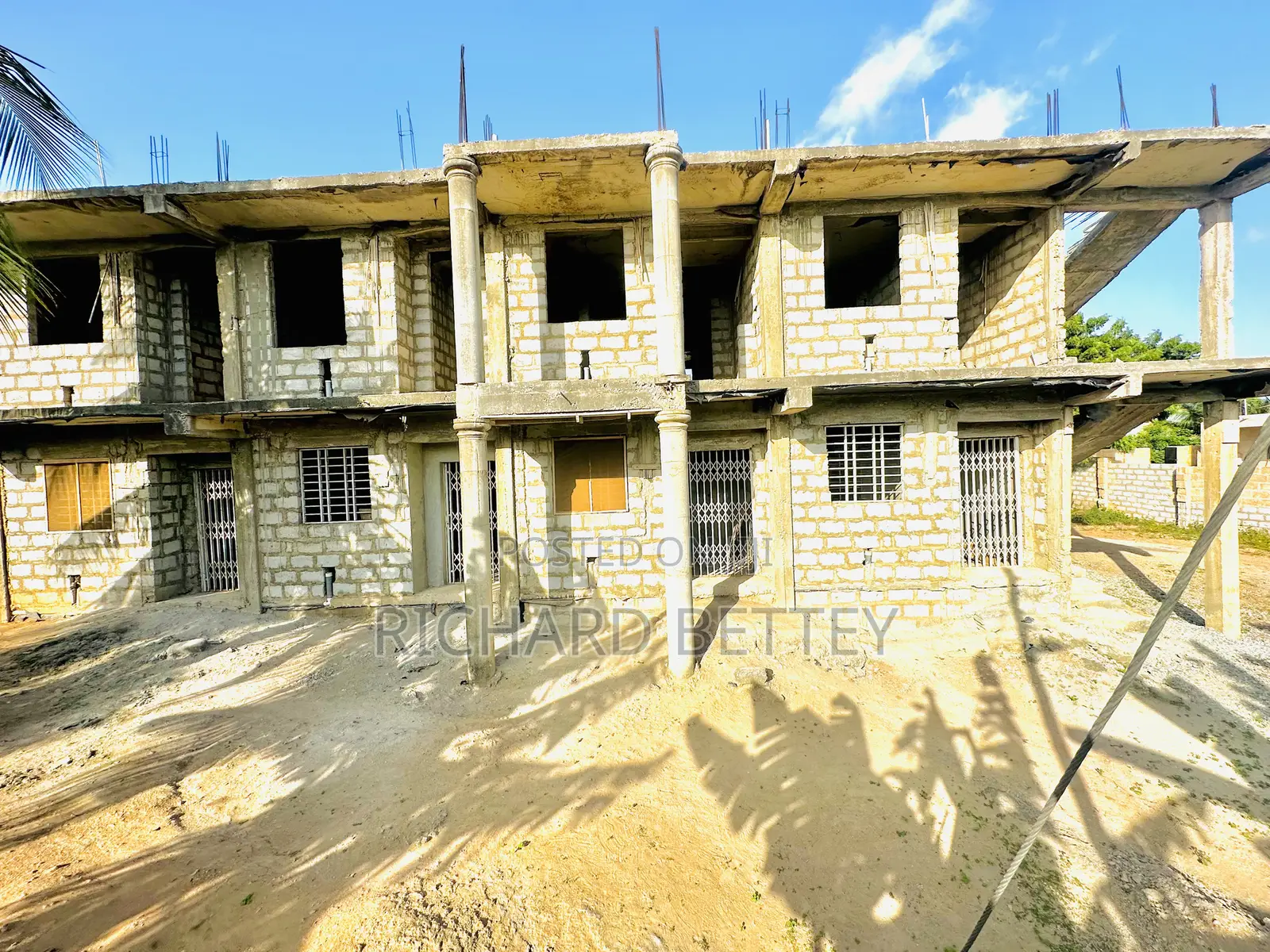 8bdrm House in Personal House Not, Awutu Senya East Municipal for sale
