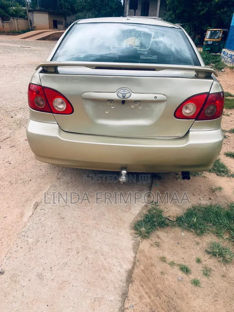 Toyota Corolla LE 2007 Gold