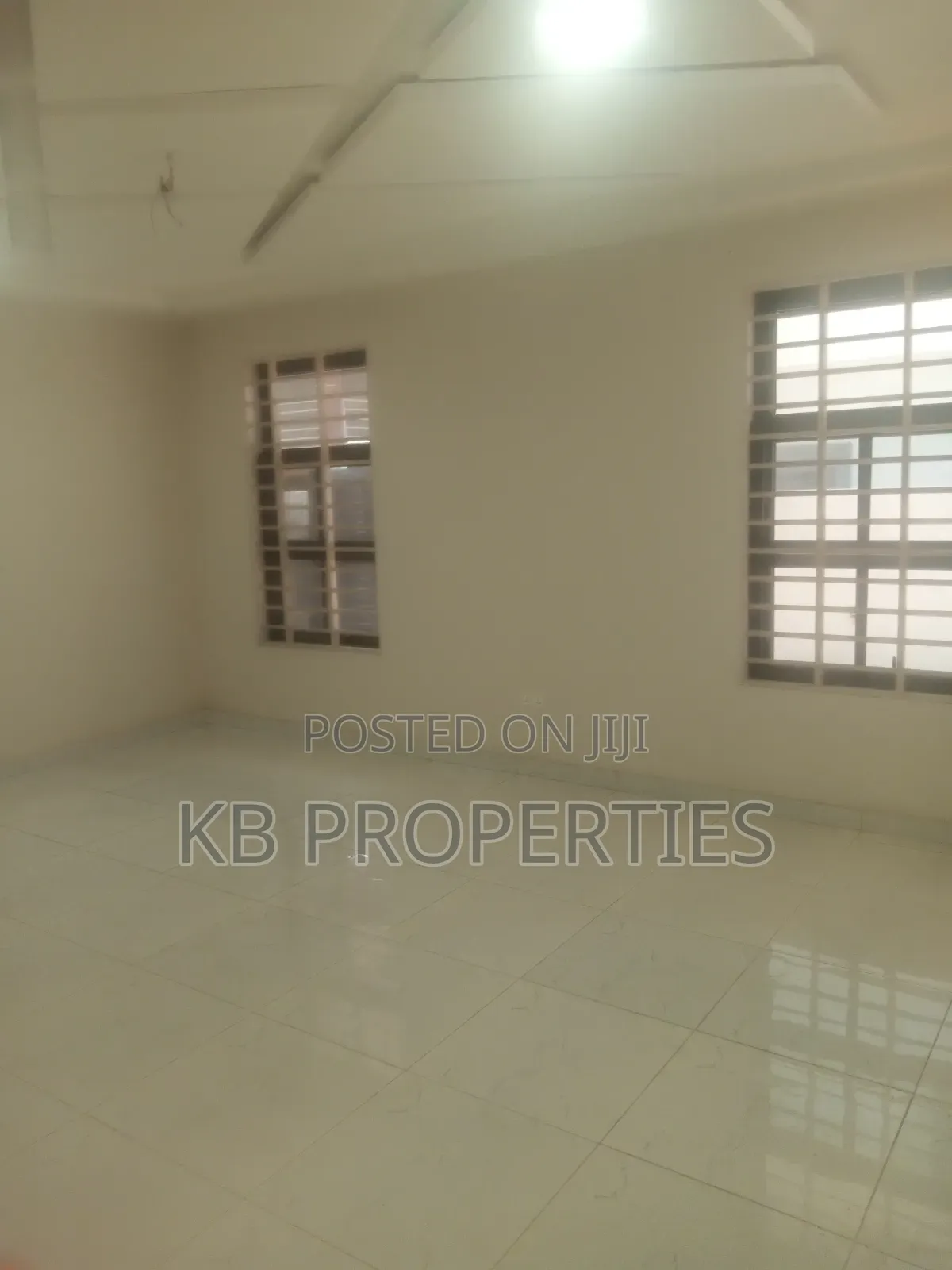 4bdrm Duplex in Kb Properties, Baatsona Total for rent