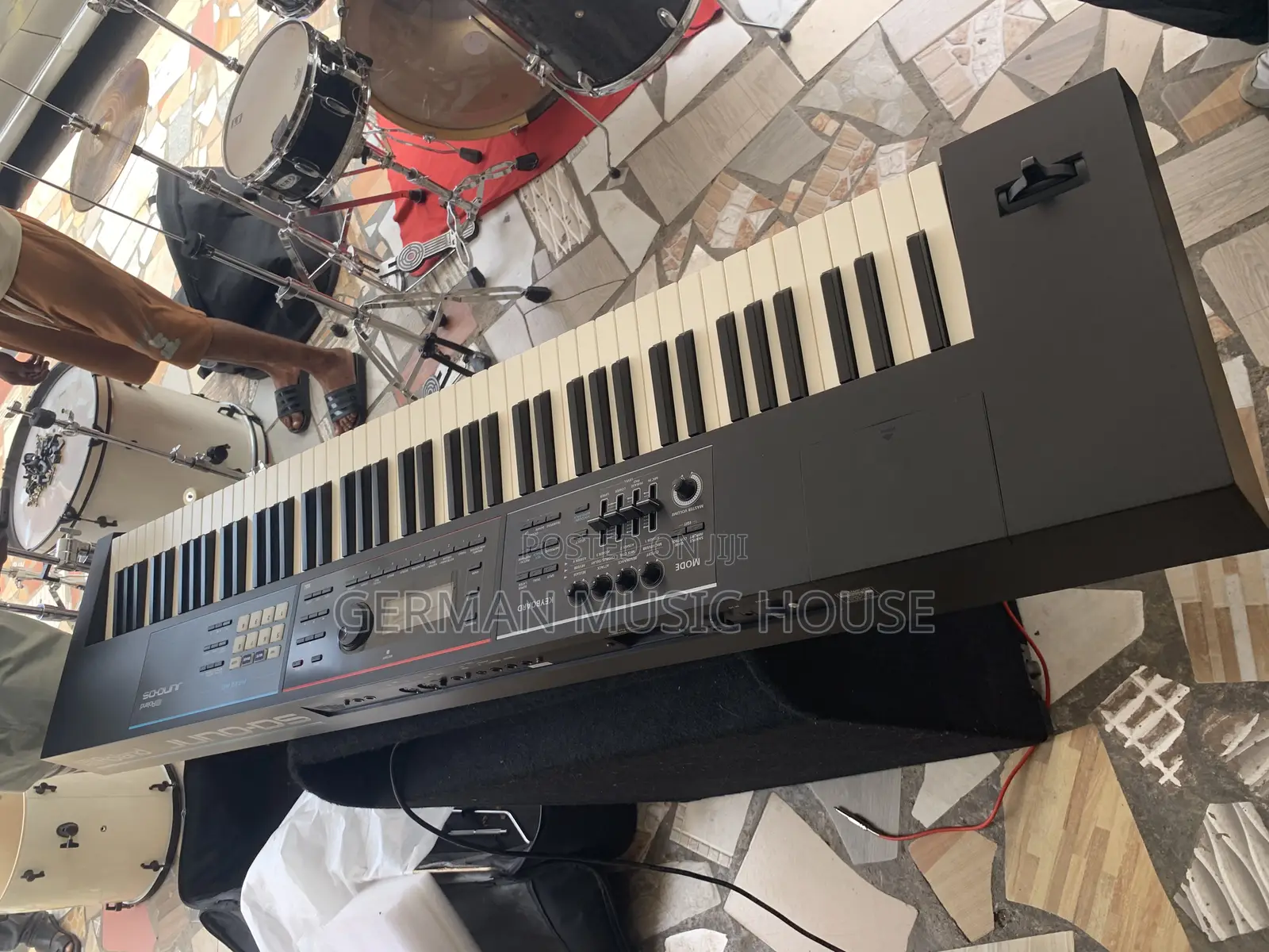 Juno-Ds Synthesizer 88keys