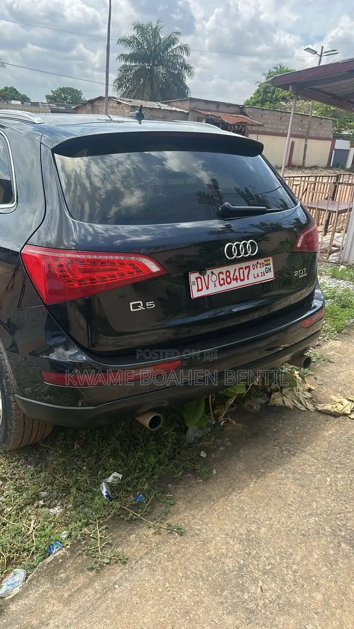 Audi Q5 2.0T Premium Quattro 2011 Black