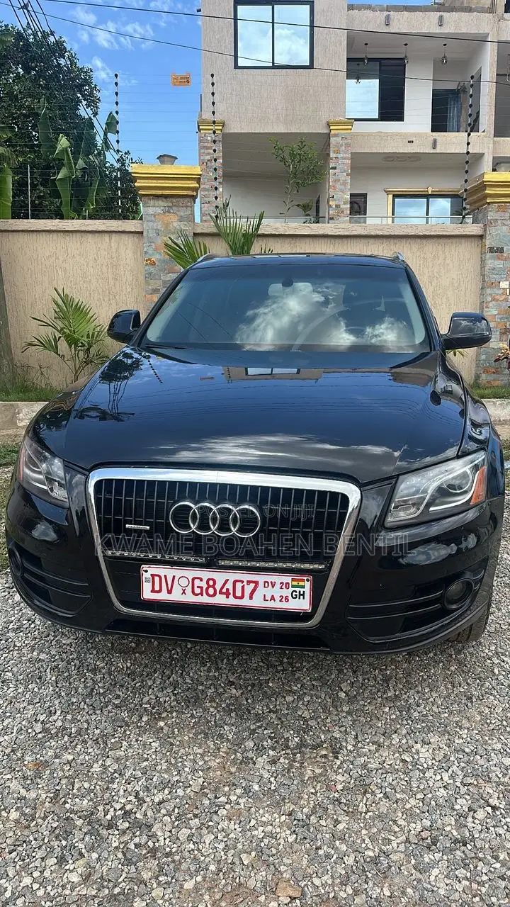 Audi Q5 2.0T Premium Quattro 2011 Black