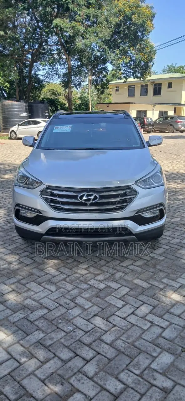 Hyundai Santa Fe Limited Ultimate AWD 2018 Silver