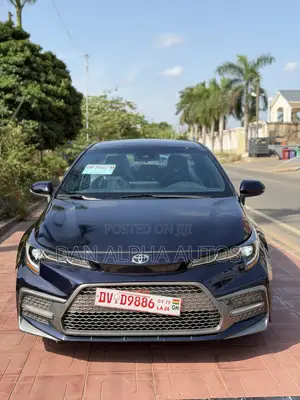 Toyota Corolla SE 2022 Blue