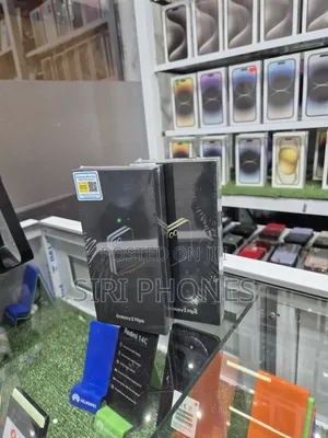 New Samsung Galaxy Z Flip6 256 GB Black
