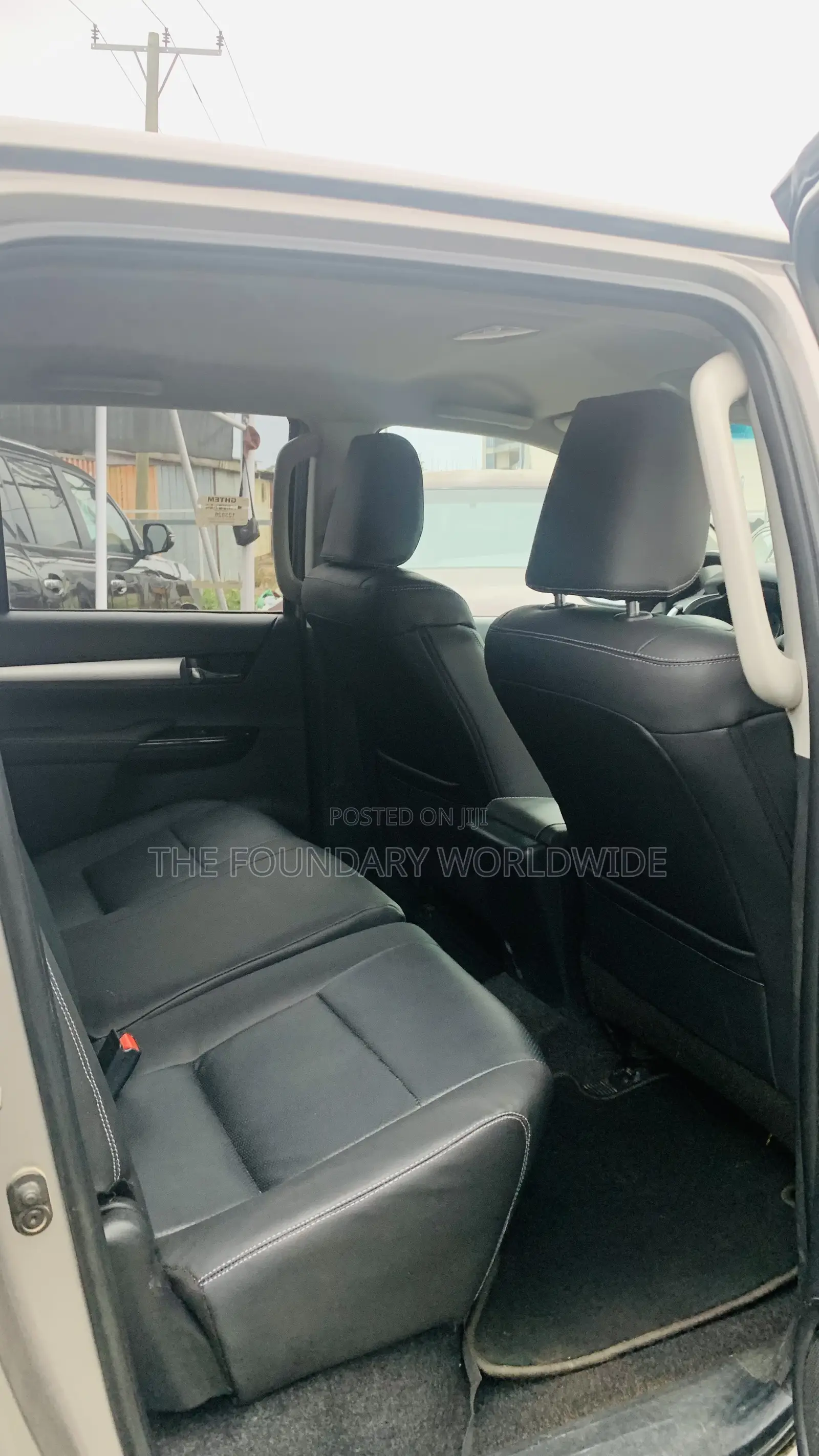Toyota Hilux Revo Double Cab Deisel 2.4 AWD 2017 Gray