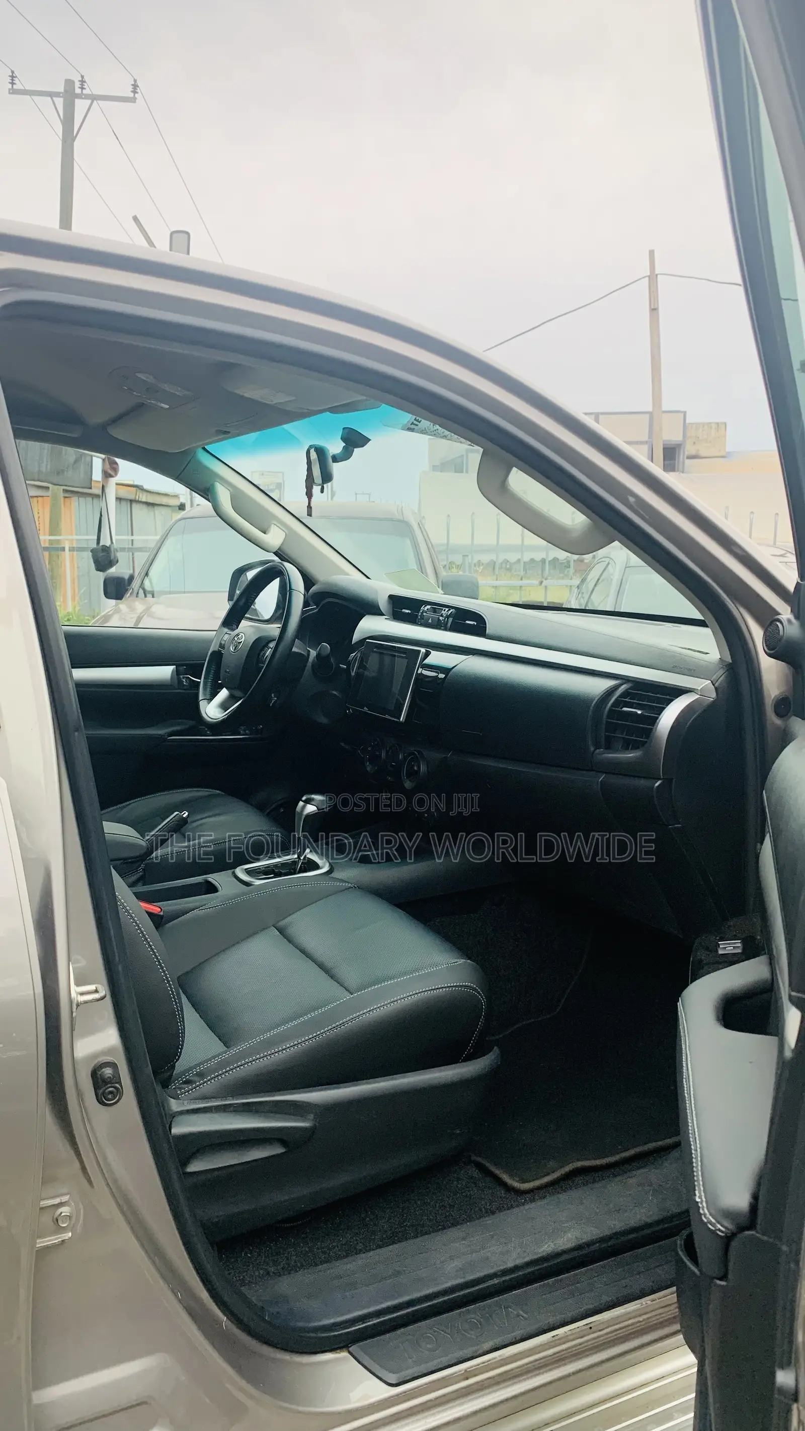 Toyota Hilux Revo Double Cab Deisel 2.4 AWD 2017 Gray
