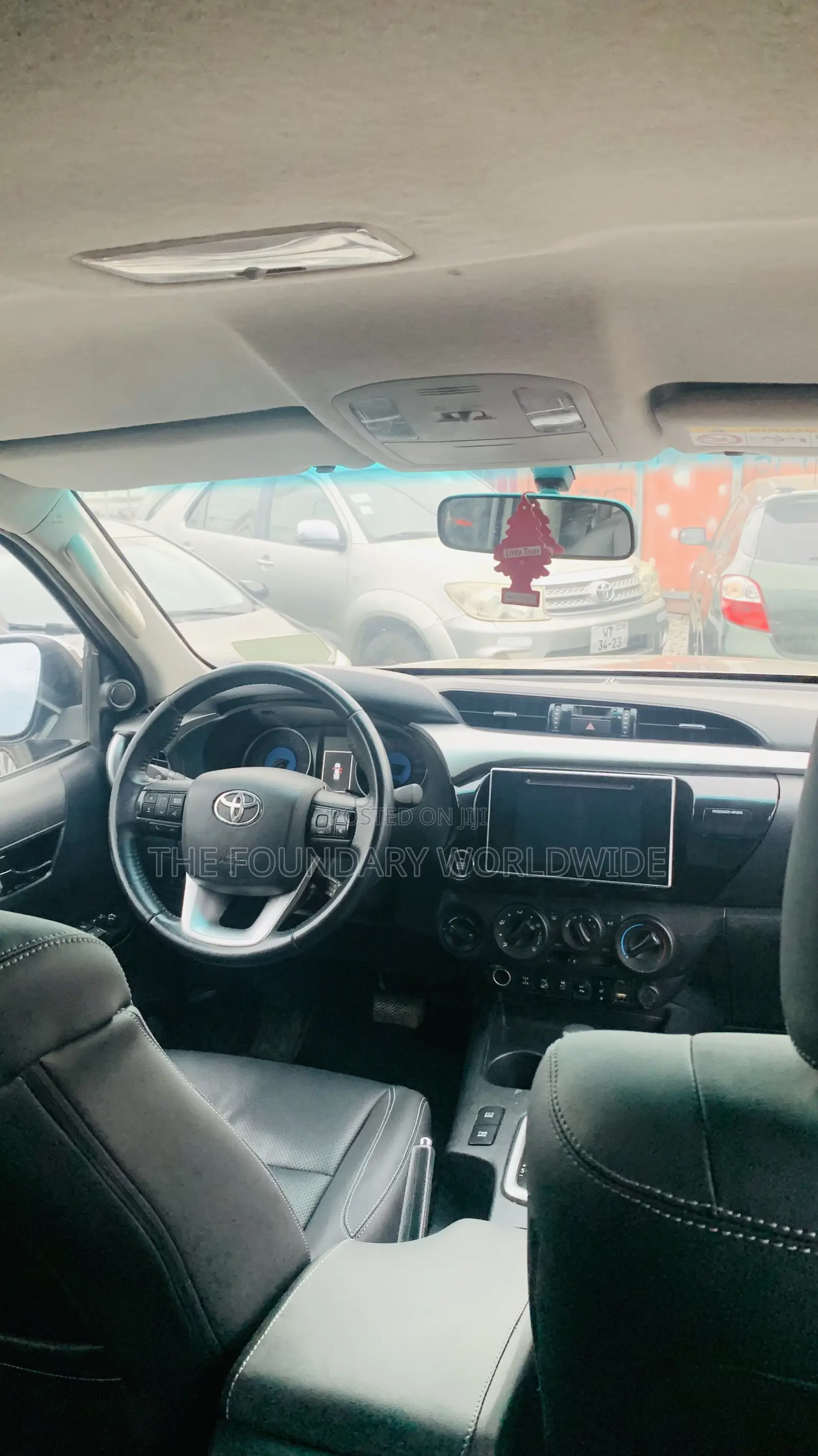 Toyota Hilux Revo Double Cab Deisel 2.4 AWD 2017 Gray
