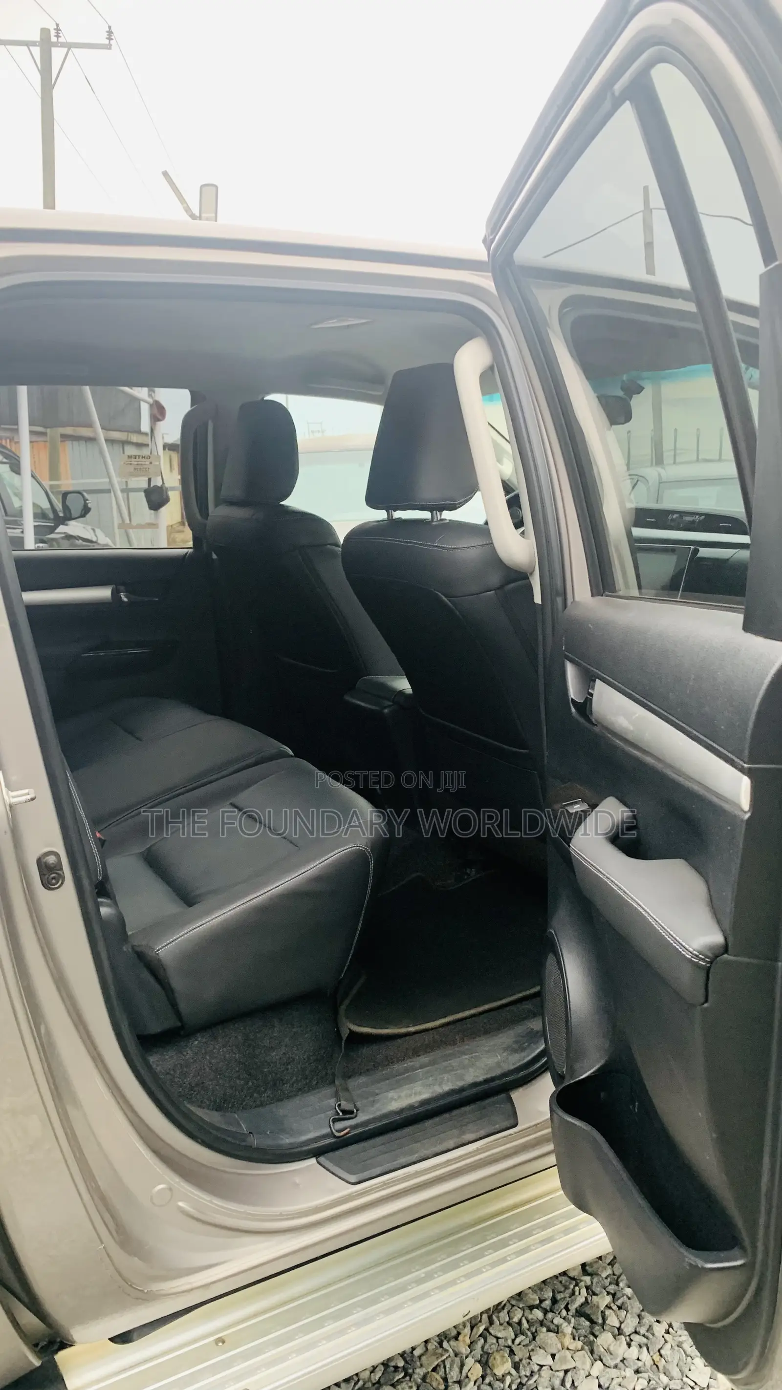 Toyota Hilux Revo Double Cab Deisel 2.4 AWD 2017 Gray