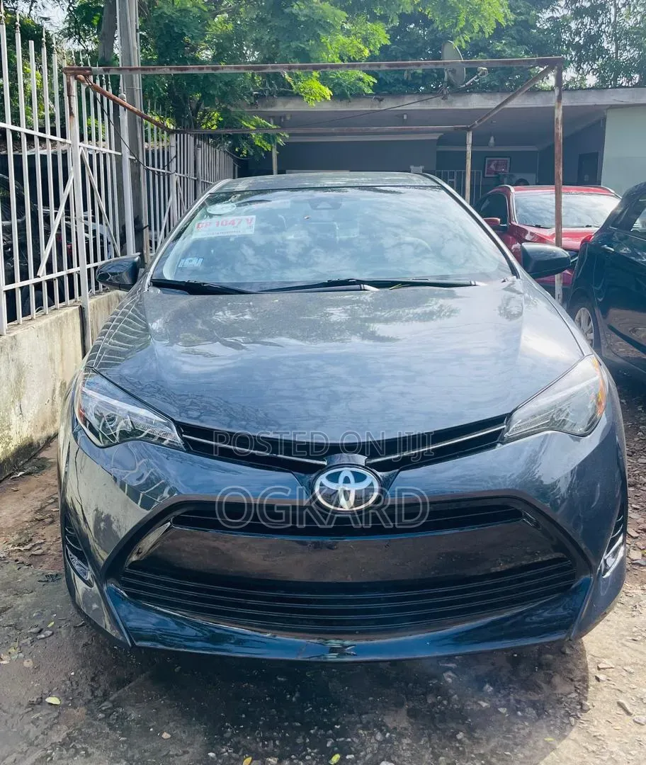 Toyota Corolla 2019 Beige