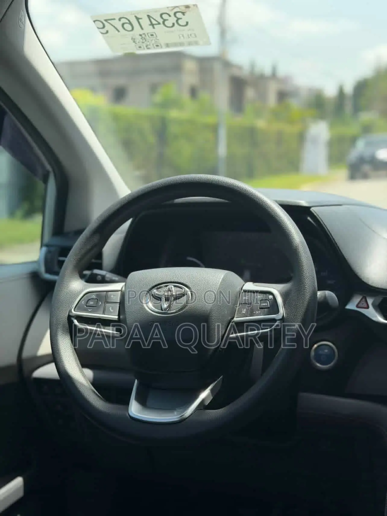 Toyota Sienna 2022 Silver