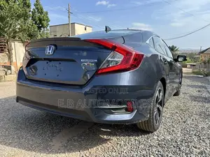 Honda Civic Touring 4dr Sedan (1.5L 4cyl) 2017 Blue