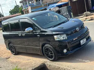 Toyota Voxy 2012 Black