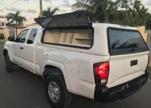 Toyota Tacoma 2022 White