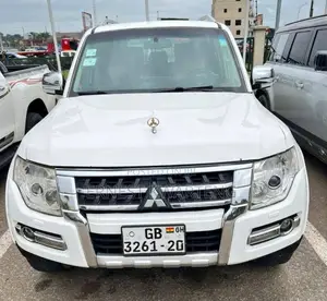 Mitsubishi Pajero 2020 White