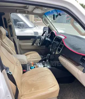 Mitsubishi Pajero 2020 White