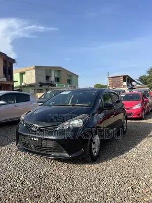 Toyota Vitz 1.3 AWD 3dr 2015 Black