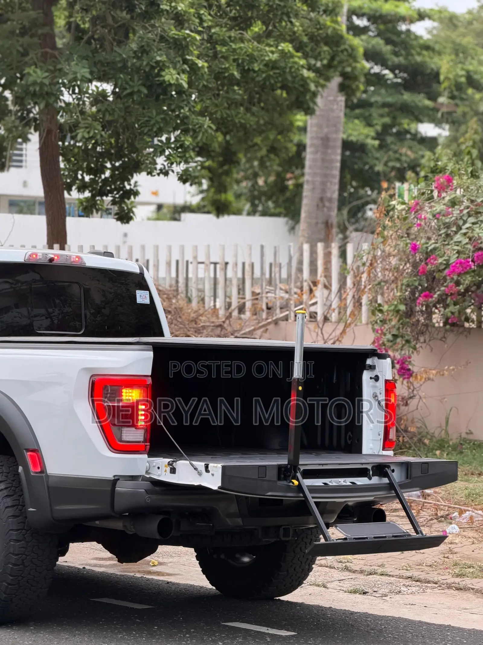 Ford F-150 Raptor 2023 White
