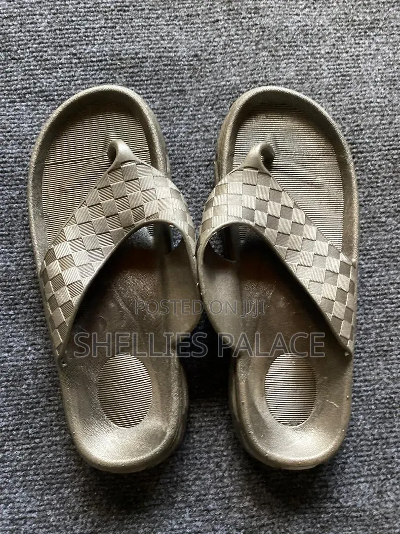 Ultra Soft Unisex Flip Flops Indoors Outdoor Eva Sandals