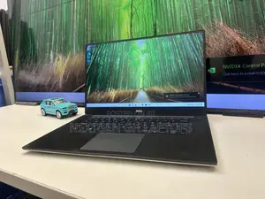 Laptop Dell Precision 15 5520 16GB Intel Core i7 SSD 256GB
