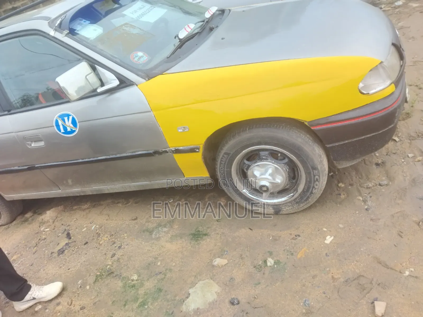 Opel Astra 2000 Yellow