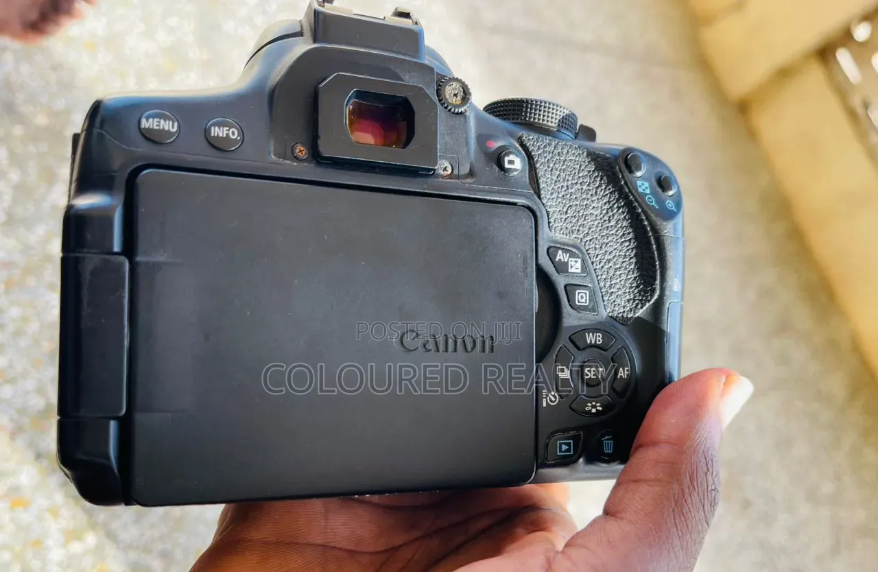 Canon Rebel T6i