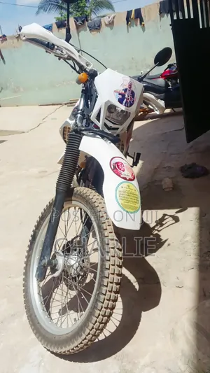Yamaha 2007 White