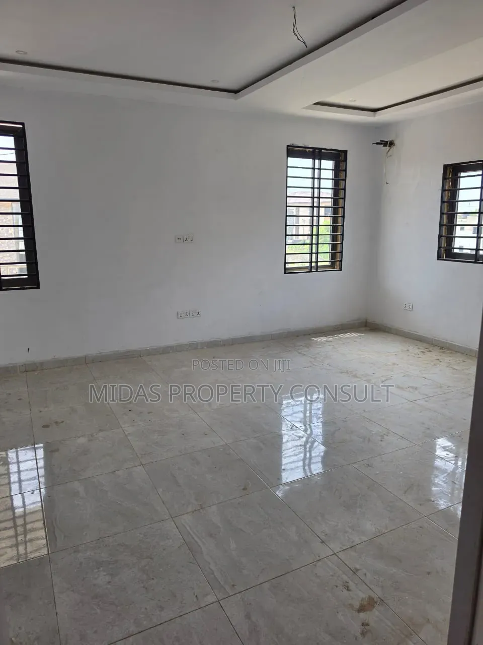 4bdrm House in Pantang Jeleel City, Ga East Municipal for sale