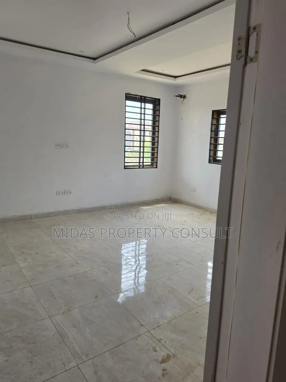 4bdrm House in Pantang Jeleel City, Ga East Municipal for sale